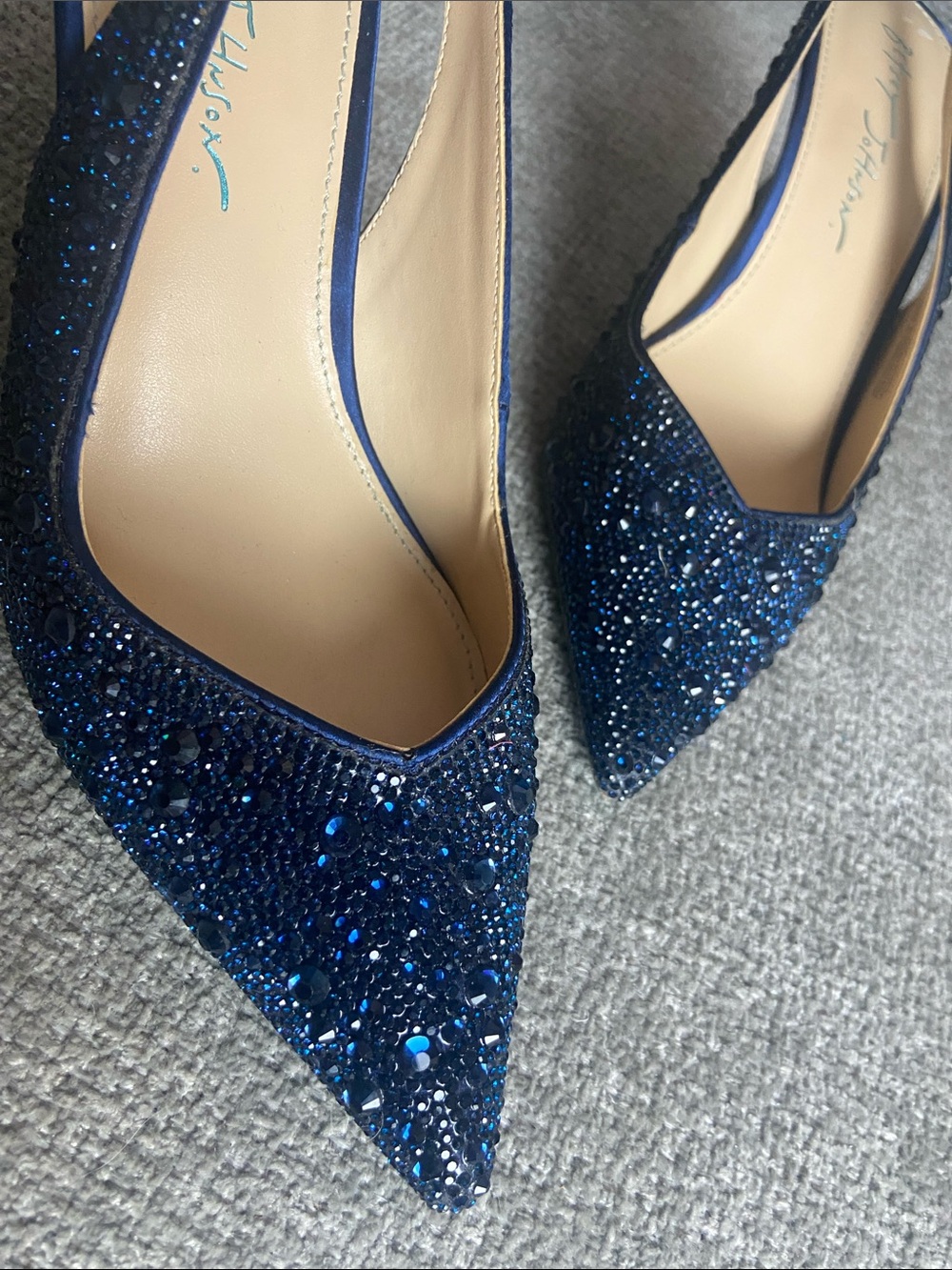 Betsey Johnson Navy Crystal Pointed Slingback Heels size 7M - Picture 4 of 16